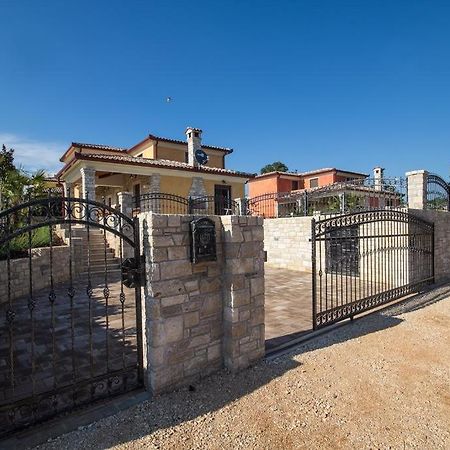 Villa Mateja Karigador Exterior foto