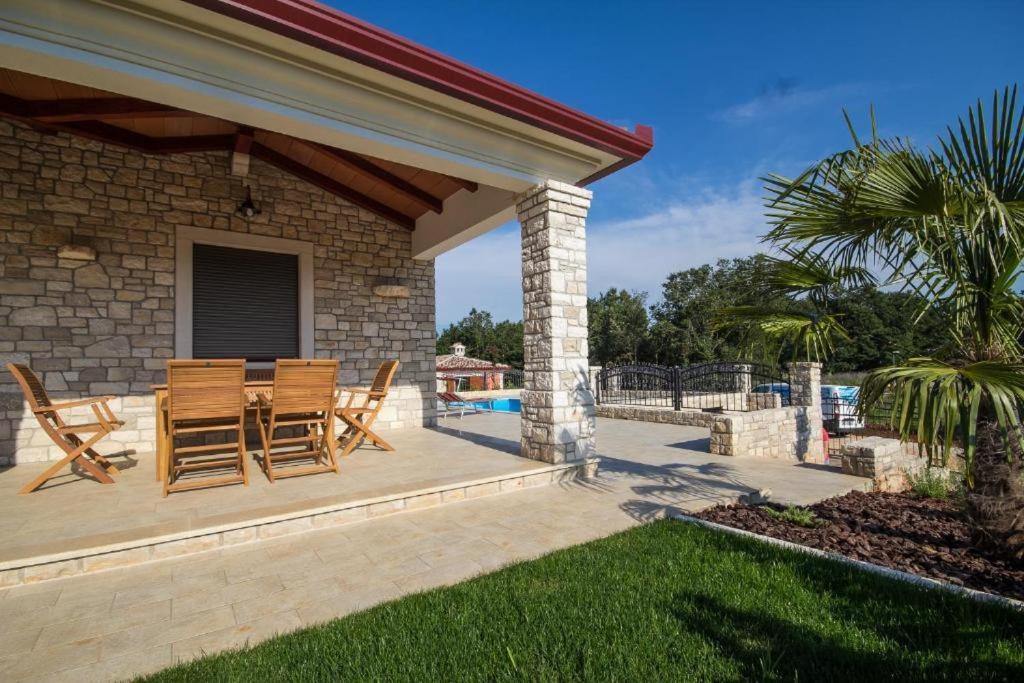 Villa Mateja Karigador Exterior foto